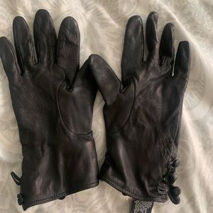 Rabbit fur lined Lord and Taylor leather gloves small